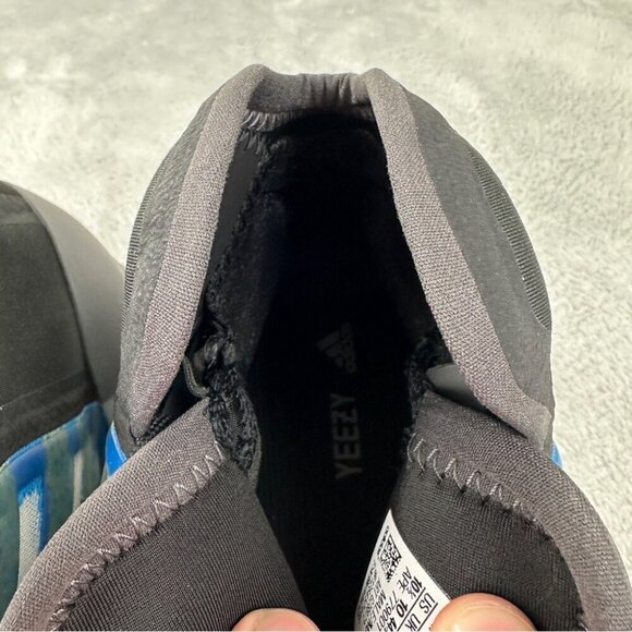 Adidas Yeezy NWOB Boost Quantum QNTM Frozen Blue GZ8872 Size 10.5 US Kanye West - Picture 11 of 13